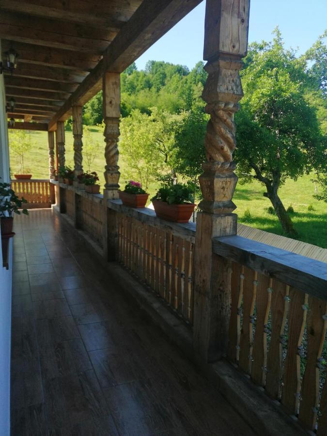 Pensiunea Plai Strabun Stramtura  Exterior photo